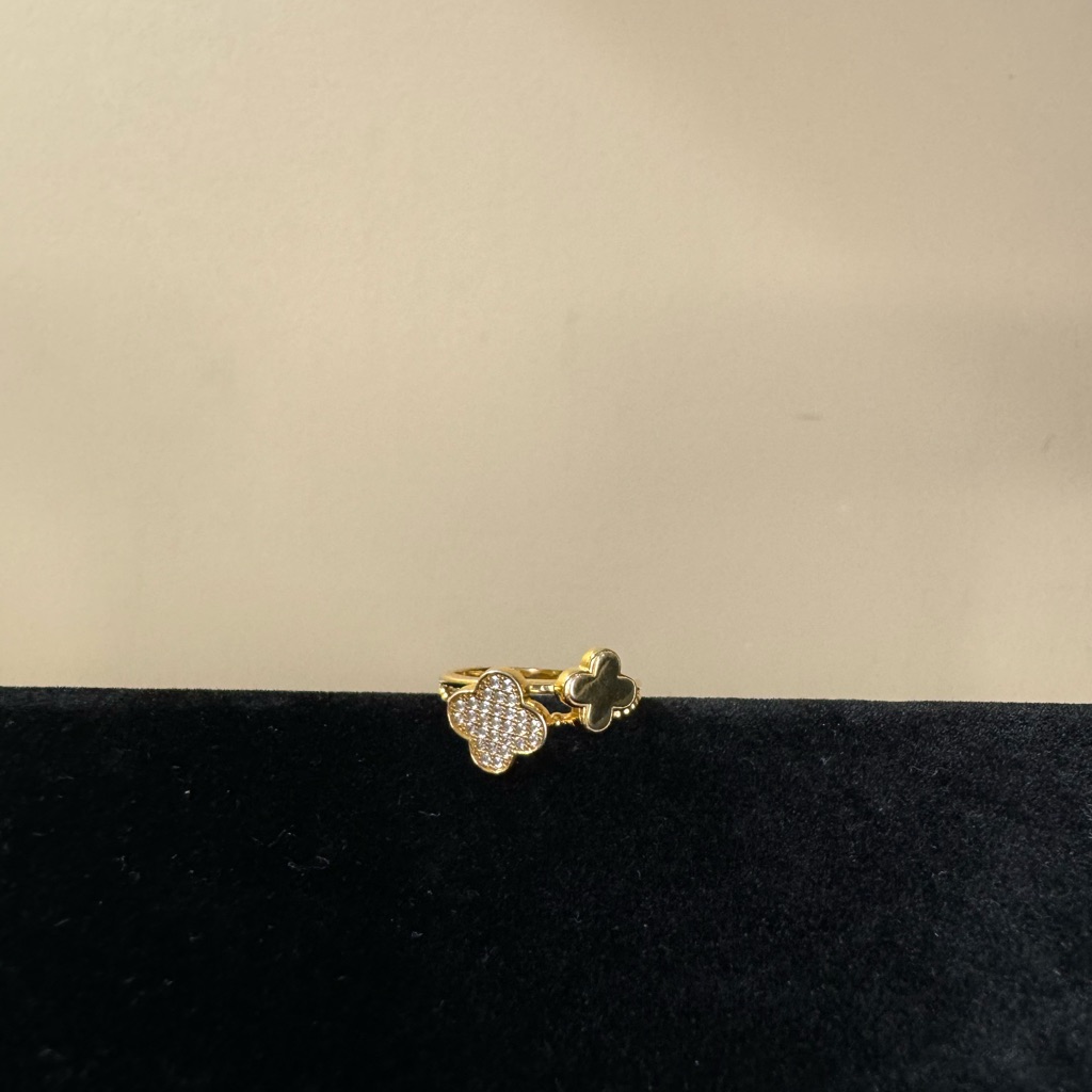 Gold Four Leaf Clover Ring
